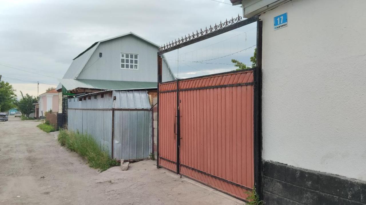 Nomadstan Capsule Hostel Karakol Εξωτερικό φωτογραφία